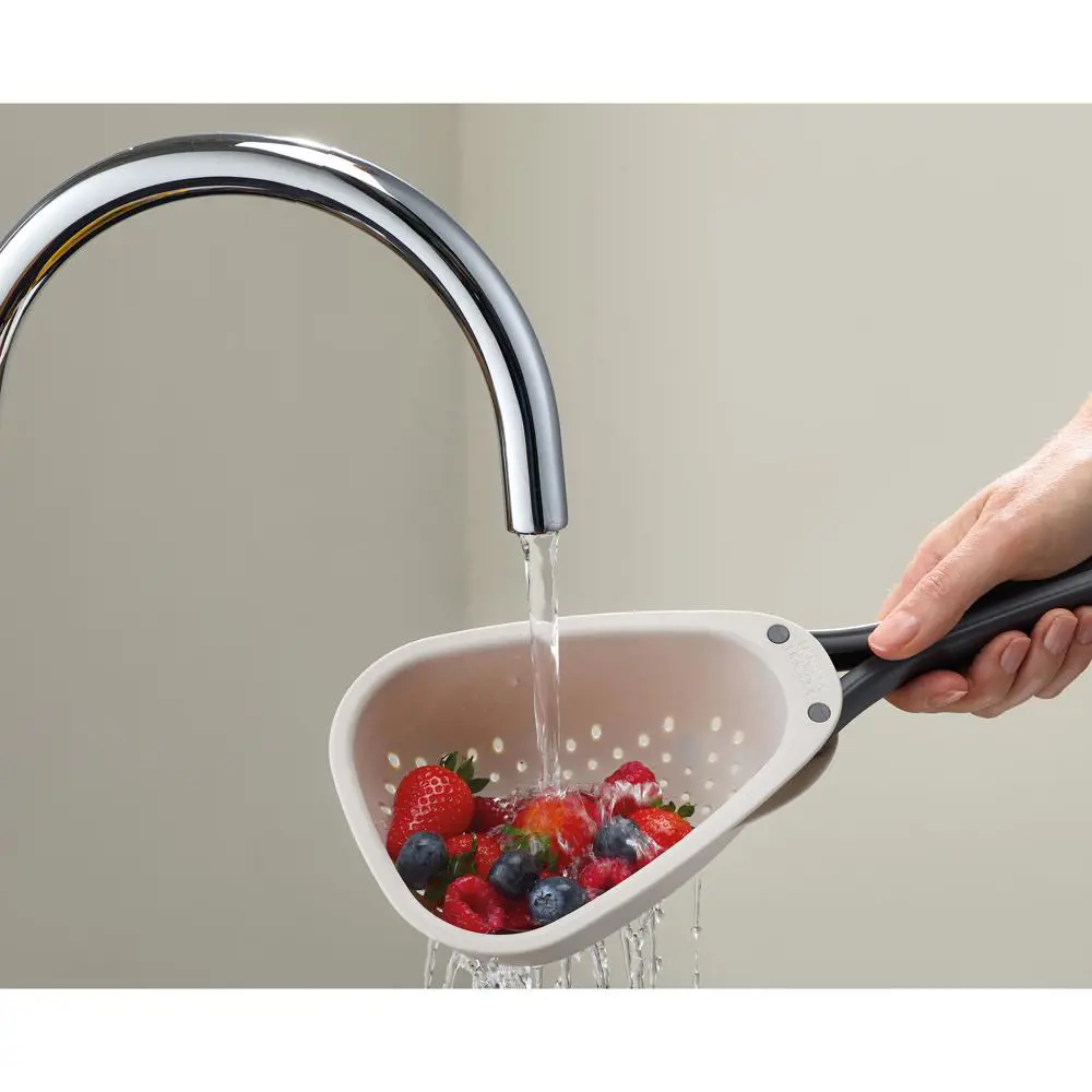 Joseph Joseph Droplet Mini White Colander with Folding Handle